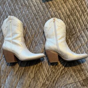 Mix NO. 6 women’s boots size 8